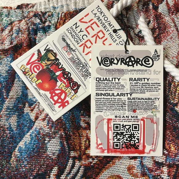 Very Rare Brand Renaissance Art Shorts. NWT. Size M. Men’s - Picture 3 of 12